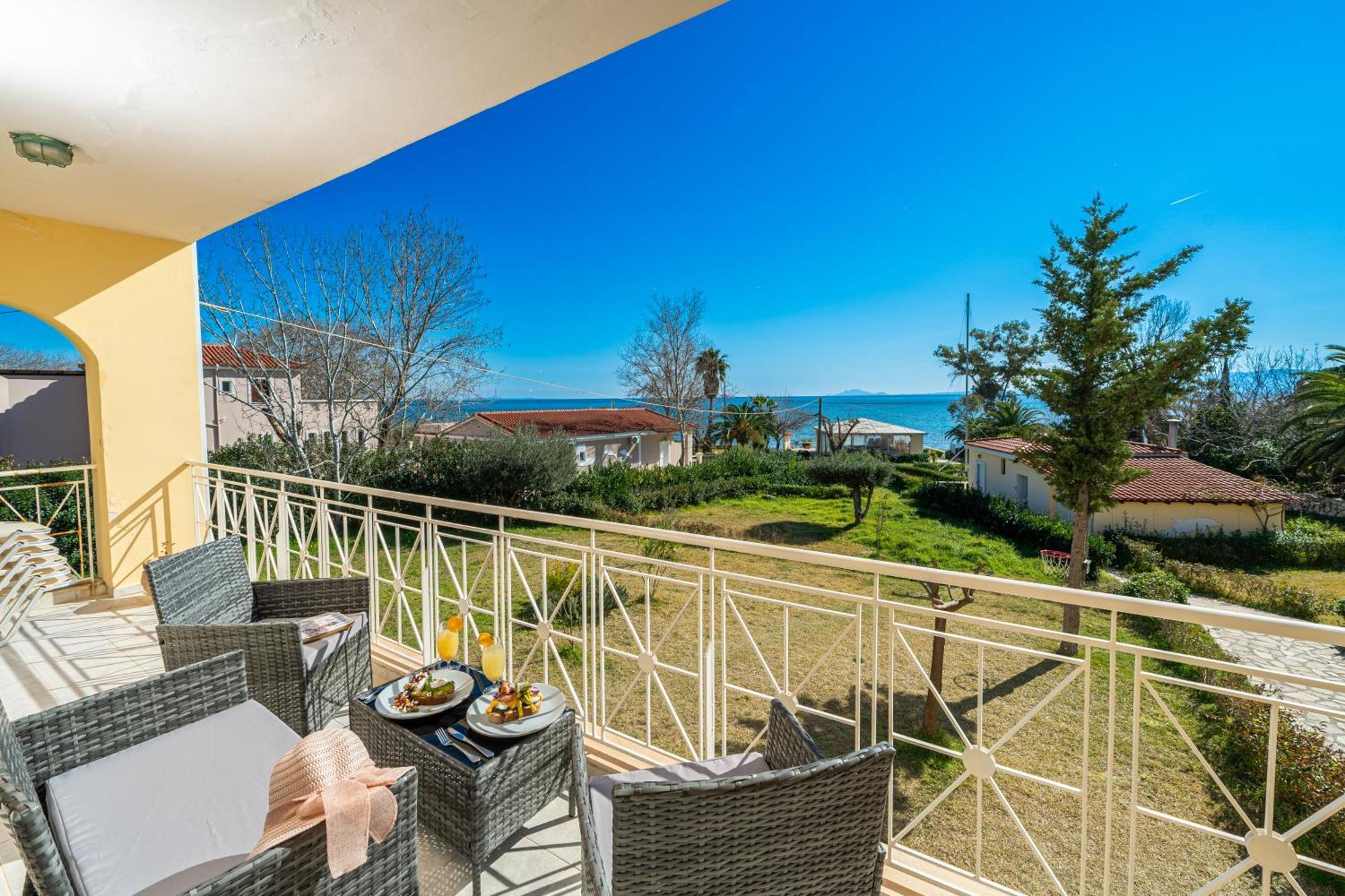 Southbank Seafront Apartments Katelios Exterior photo