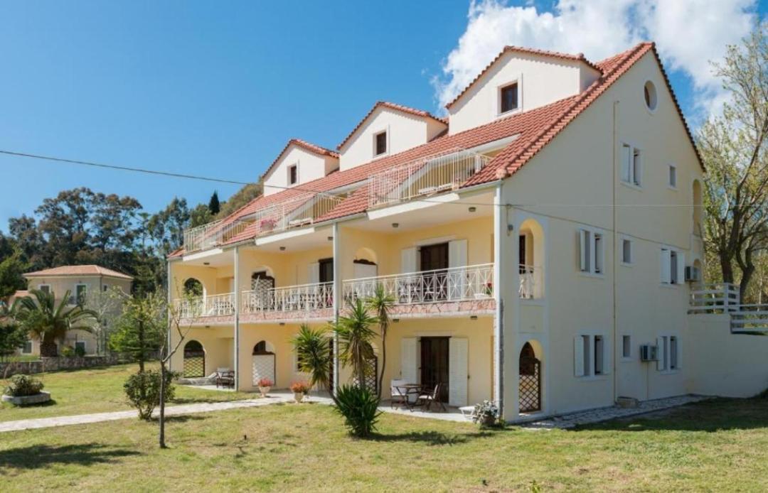 Southbank Seafront Apartments Katelios Exterior photo