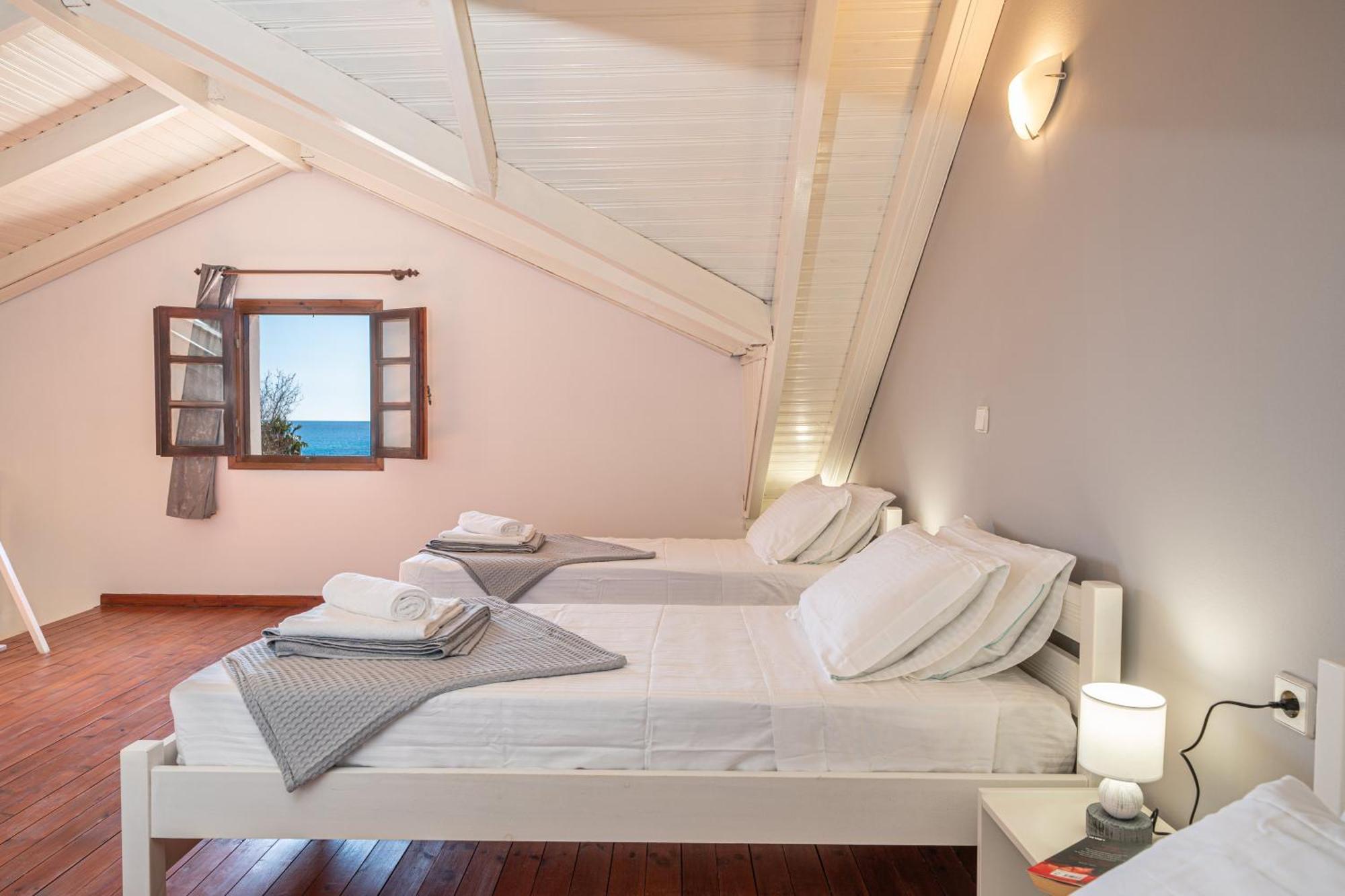 Southbank Seafront Apartments Katelios Exterior photo